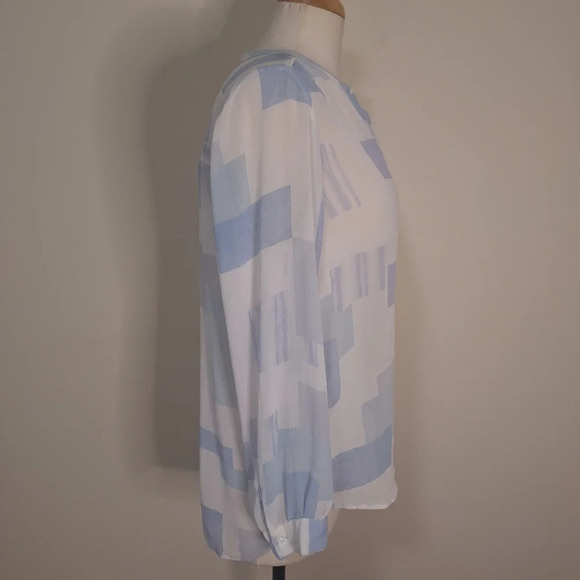 Joie "Gudelia B" Print Silk Top Porcelain-Oasis Color Size S - Picture 6 of 11